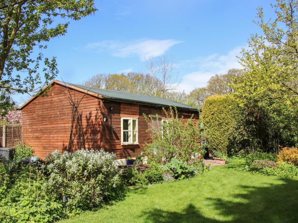 The Garden Lodge Bridgnorth Bagian luar foto